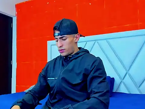 Snapshot of adrian_ray chatting on 10/11/25, 05:33 adrian ray online show from 10/11/25, 05:33