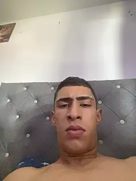 Snapshot of adrian_ray chatting on 02/19/26, 03:08 adrian ray online show from 02/19/26, 03:08