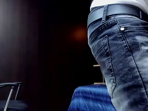 Snapshot of adrian_ray chatting on 02/21/26, 05:58 adrian ray online show from 02/21/26, 05:58