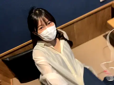 Snapshot of hikiwarinatto_xoxo chatting on 09/22/25, 11:07 hikiwarinatto xoxo online show from 09/22/25, 11:07