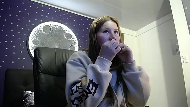Snapshot of Olivia11_ chatting on 09/15/25, 12:16 Olivia11  online show from 09/15/25, 12:16