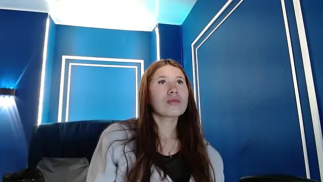 Snapshot of Olivia11_ chatting on 09/18/25, 03:25 Olivia11  online show from 09/18/25, 03:25