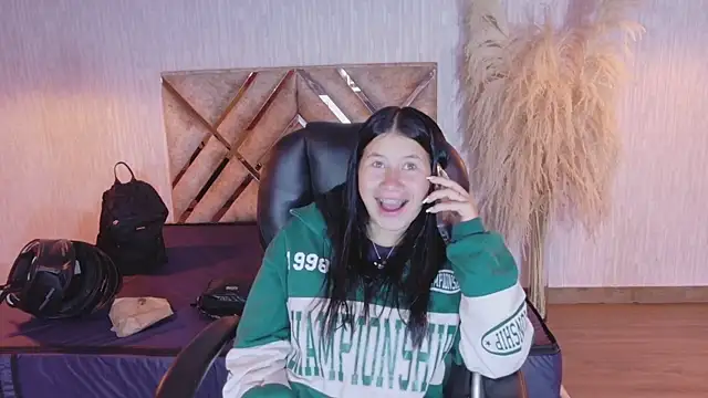 Olivia11  online show from 03/23/26, 12:53