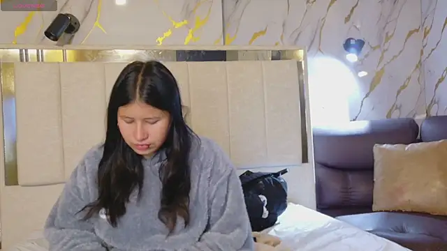 Olivia11  online show from 04/09/26, 12:43