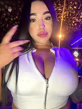 SofiaWildee online show from 01/18/26, 01:31