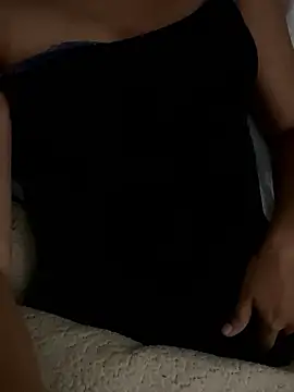 Snapshot of KitagawaLor chatting on 01/12/26, 02:11 KitagawaLor online show from 01/12/26, 02:11