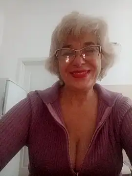 52MiaLove02 online show from 10/16/25, 04:35