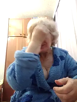 52MiaLove02 online show from 04/13/26, 05:07