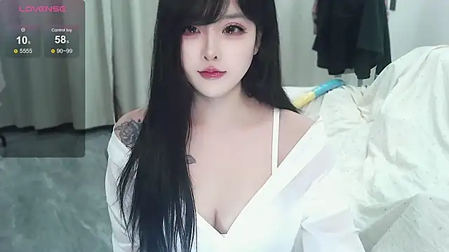 Snapshot of -caicai chatting on 06/06/26, 12:54 -caicai online show from 06/06/26, 12:54
