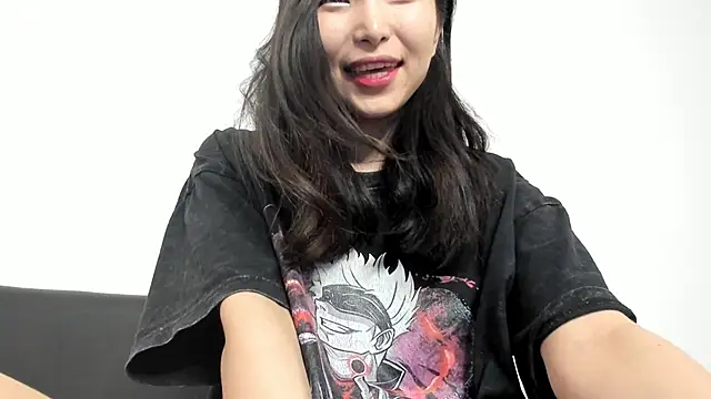 Soyun Mia online show from 11/28/25, 04:31