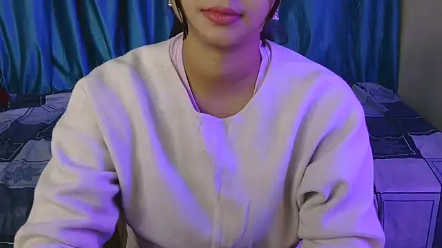 Snapshot of priya-kumari22 chatting on 11/26/25, 06:25 priya-kumari22 online show from 11/26/25, 06:25