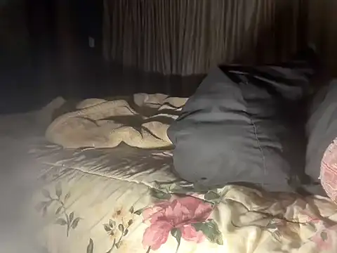 Cianda24 online show from 10/12/25, 02:21