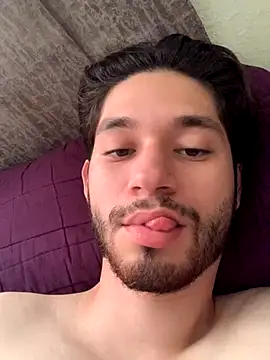 pitudo1313wuero online show from 10/02/25, 10:06