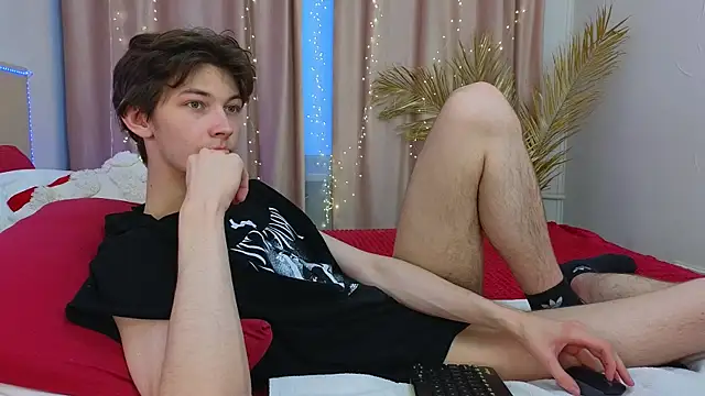  Den1s  online show from 11/26/25, 12:39