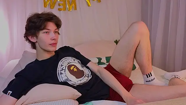  Den1s  online show from 12/18/25, 12:44