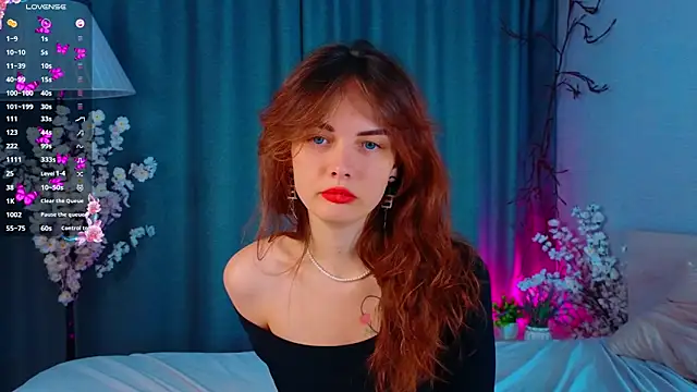 LisaDrake online show from 09/24/25, 07:28