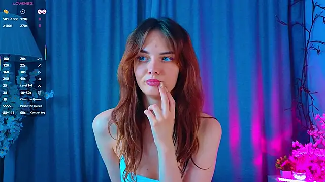 LisaDrake online show from 10/06/25, 07:33