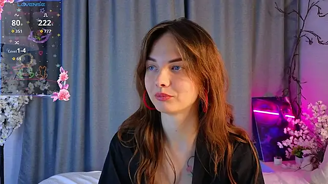 LisaDrake online show from 10/20/25, 07:03