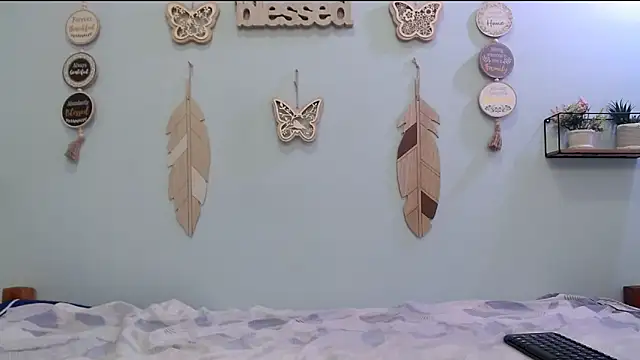 ashlyanaldeep18 online show from 10/27/25, 12:58