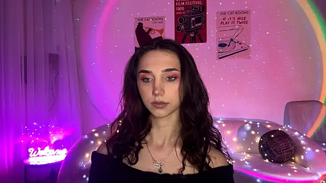 LinaMour online show from 04/06/26, 10:22