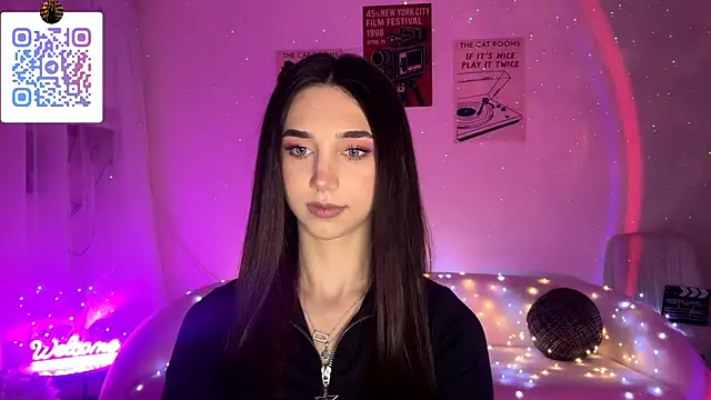 LinaMour online show from 04/08/26, 10:32