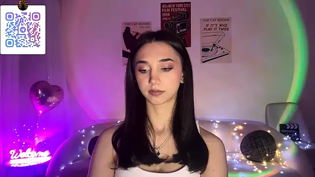 LinaMour online show from 04/19/26, 10:34