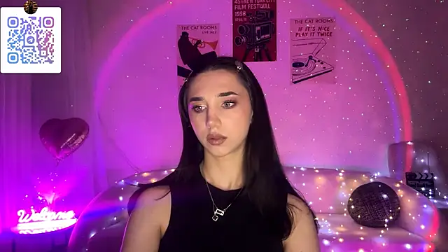 LinaMour online show from 04/20/26, 10:22