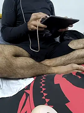 yazinyazin1 online show from 12/02/25, 07:53