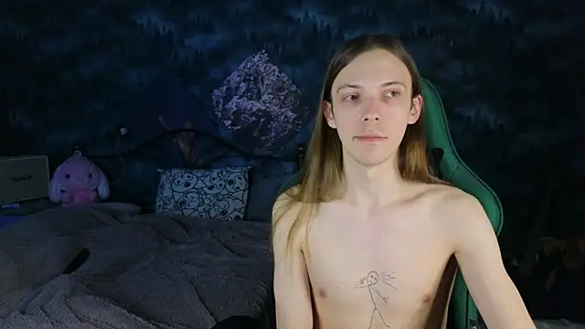 Snapshot of artass2 chatting on 11/19/25, 02:44 artass2 online show from 11/19/25, 02:44