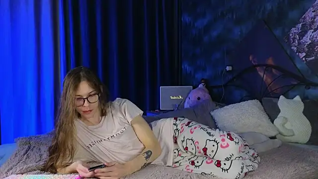 Snapshot of artass2 chatting on 12/05/25, 01:47 artass2 online show from 12/05/25, 01:47