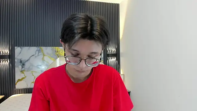 SantiagoRusso18 online show from 11/23/25, 02:55