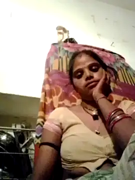 Snapshot of Janki_tyagi chatting on 09/09/25, 11:37 Janki tyagi online show from 09/09/25, 11:37