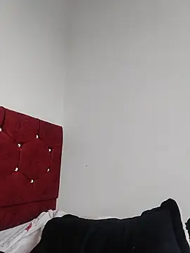 Eva Clark01 online show from 11/30/25, 03:16