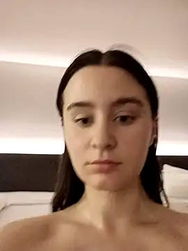 freakylittlebitch69 online show from 11/08/25, 01:00