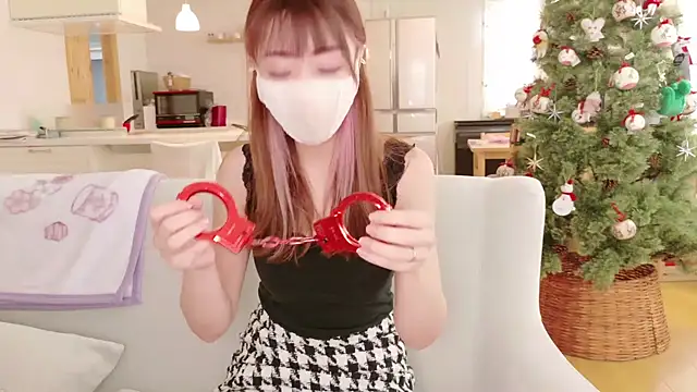 SUZU 1201 online show from 11/18/25, 12:05