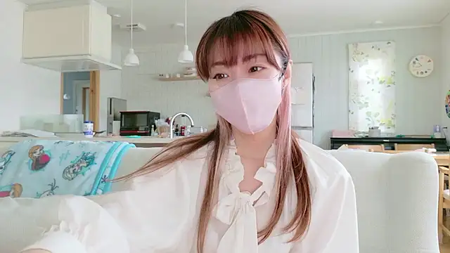 SUZU 1201 online show from 04/18/26, 01:42