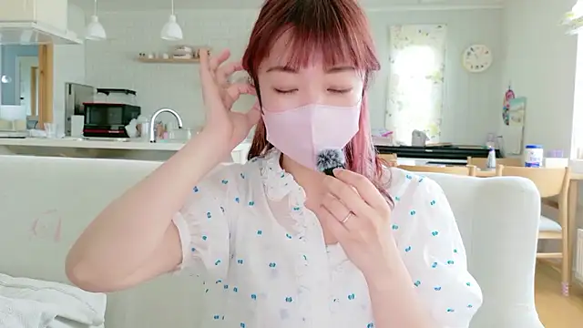 Snapshot of SUZU_1201 chatting on 06/26/26, 02:05 SUZU 1201 online show from 06/26/26, 02:05