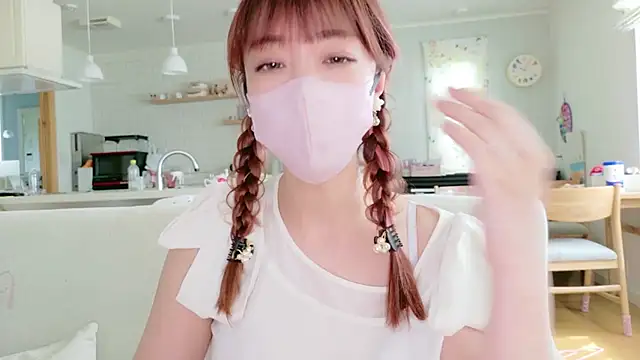 Snapshot of SUZU_1201 chatting on 07/26/26, 01:03 SUZU 1201 online show from 07/26/26, 01:03
