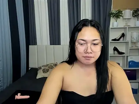 TsUncutKaren online show from 02/13/26, 06:09