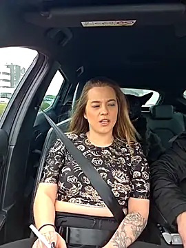 Luna Lynn online show from 03/25/26, 11:27