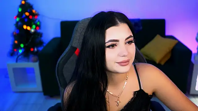 NaomiWilsons online show from 12/19/25, 12:23