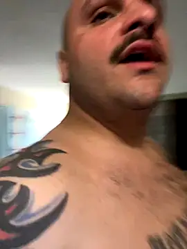 Snapshot of JacksonTheBull chatting on 11/08/25, 08:03 JacksonTheBull online show from 11/08/25, 08:03