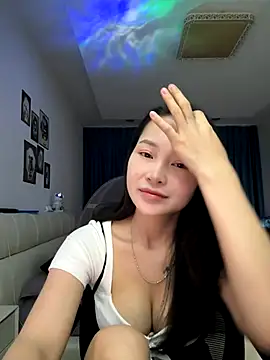 Snapshot of -Xu-ka- chatting on 11/08/25, 02:17 -Xu-ka- online show from 11/08/25, 02:17