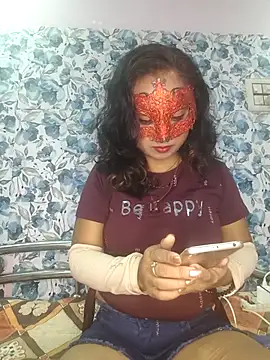 Snapshot of yours_sugar_babe chatting on 11/05/25, 11:21 yours sugar babe online show from 11/05/25, 11:21