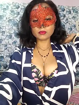 Snapshot of yours_sugar_babe chatting on 11/08/25, 11:21 yours sugar babe online show from 11/08/25, 11:21