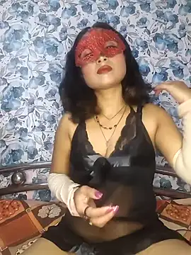 Snapshot of yours_sugar_babe chatting on 11/17/25, 10:54 yours sugar babe online show from 11/17/25, 10:54