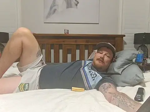 Snapshot of brokecountrylads chatting on 02/01/26, 11:09 brokecountrylads online show from 02/01/26, 11:09