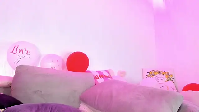 RileyNox online show from 04/20/26, 04:04