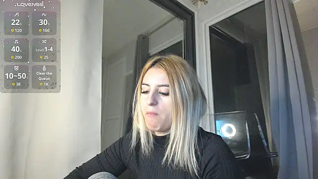 Ella Vee online show from 11/13/25, 04:00