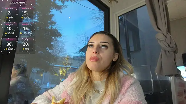 Ella Vee online show from 01/09/26, 05:43